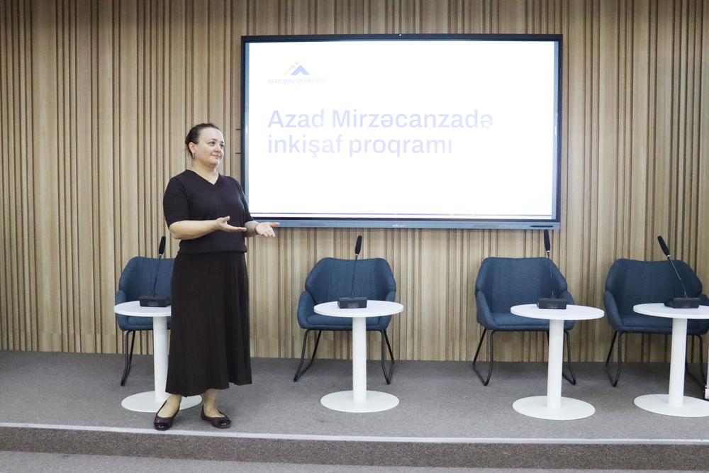 Azərbaycan Universitetində “Azad Mirzəcanzadə İnkişaf Proqramı”nın təqdimatı keçirilib