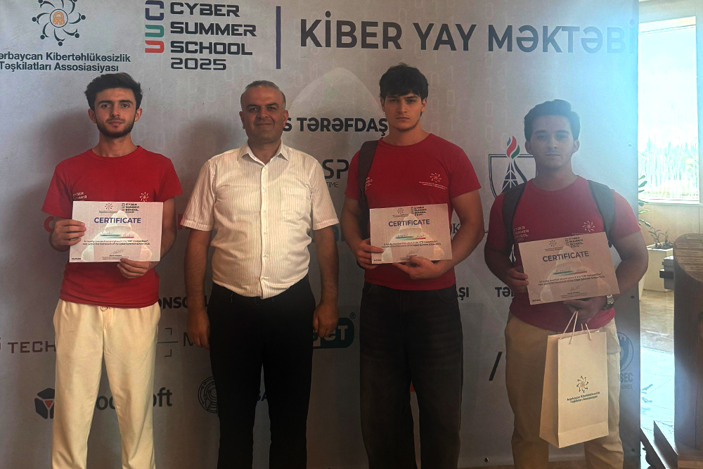 Azərbaycan Universitetinin tələbələri “Kiber Yay Məktəbi”ndə iştirak ediblər