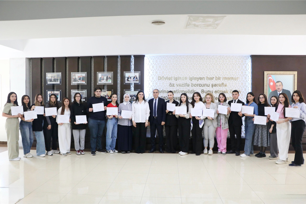 Azərbaycan Universitetinin tələbələri ümummilli lider Heydər Əliyevə həsr olunmuş konfransda iştirak ediblər
