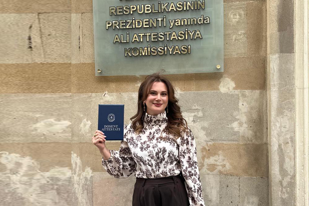 Siyasi və ictimai elmlər kafedrasının müəlliminə dosent elmi adı verilib